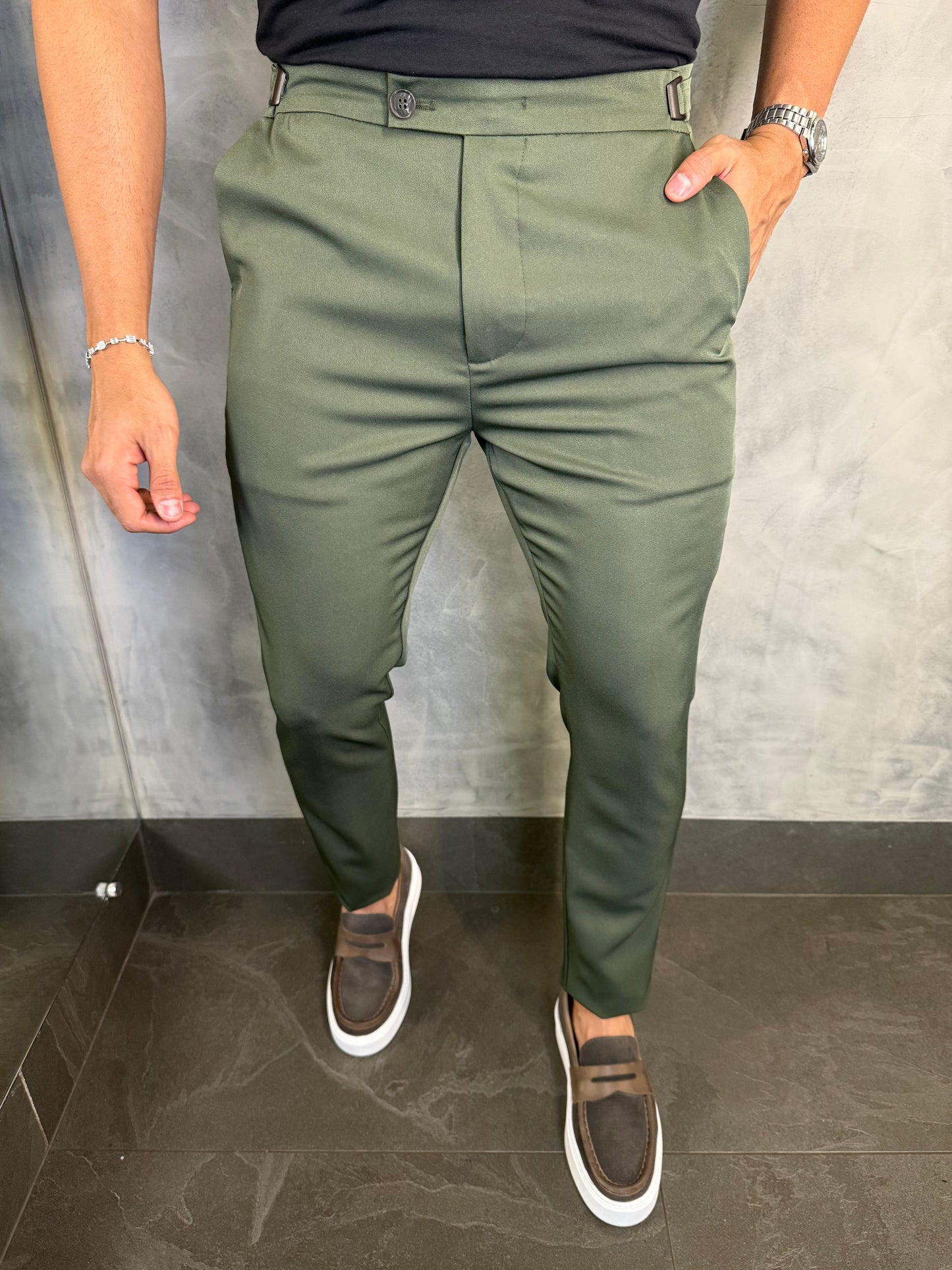 CALÇA VIENA AJUSTE CATRACA URBAN VERDE MILITAR