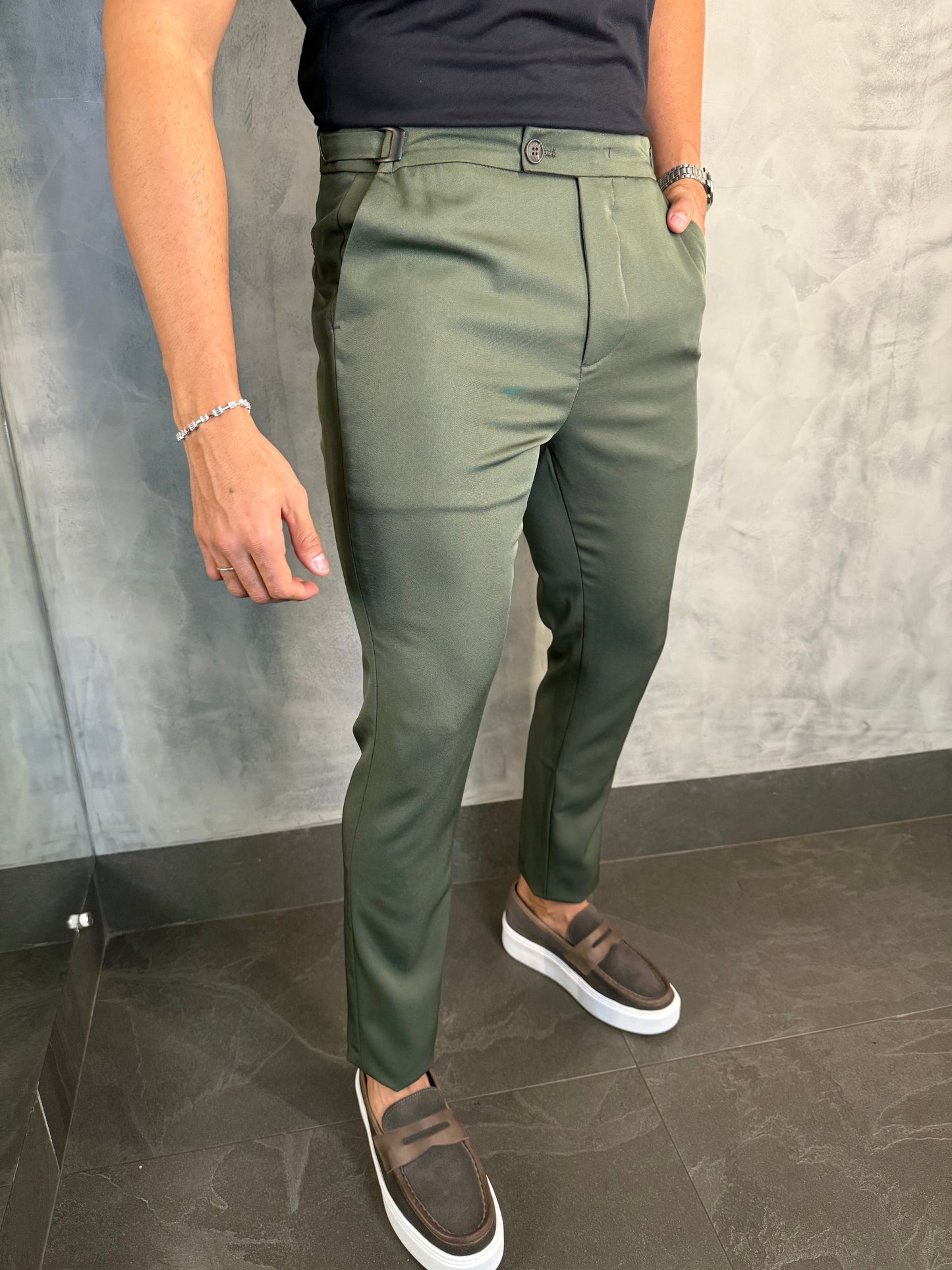 CALÇA VIENA AJUSTE CATRACA URBAN VERDE MILITAR