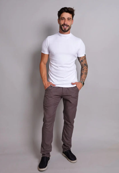 Camiseta Slim Gola Média Branca