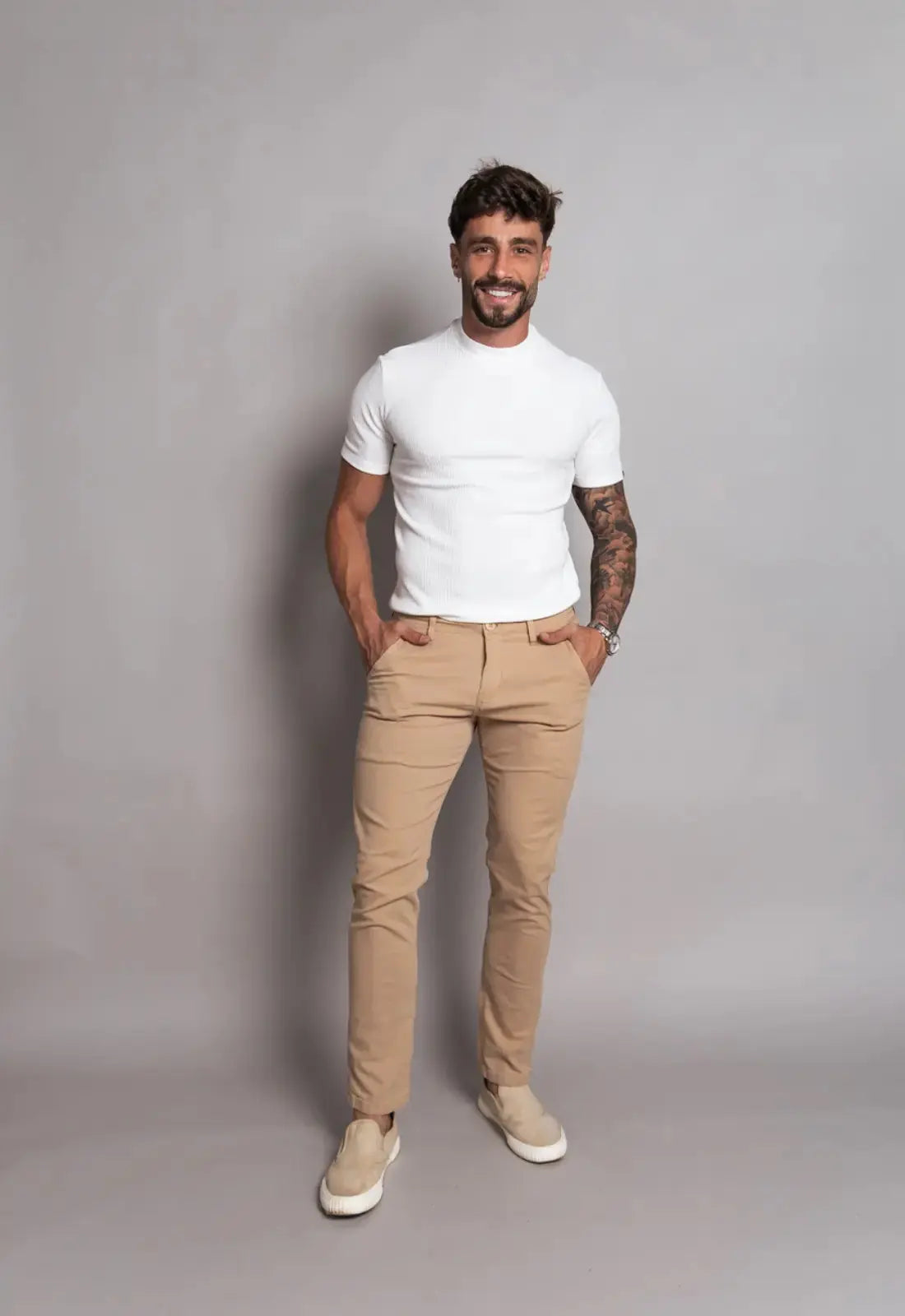 Camiseta Canelada Gola Média Branca